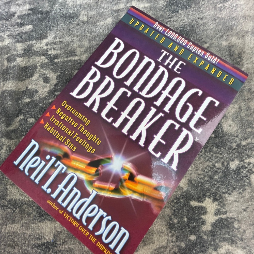 The Bondage Breaker Neil T. Anderson Christian Book Overcoming Sins Updated